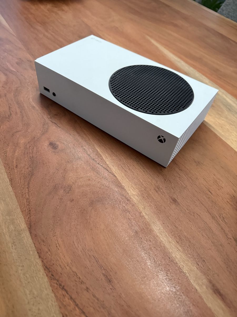Consoles: Xbox Series S – D'occasion à Rickenbach Sulz par ric_pp88 2