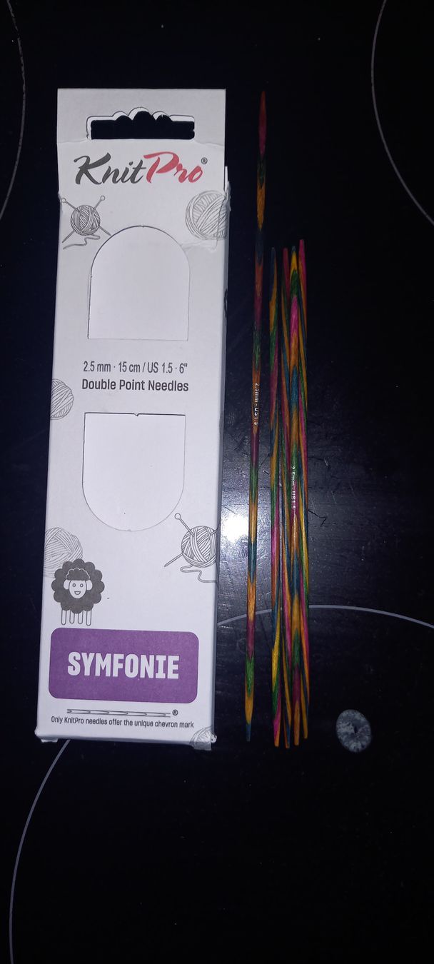 Ferri: Strumpfstricknadeln KnitPro Symfonie 2.5  – Usato da Bülach venduto da XVVX