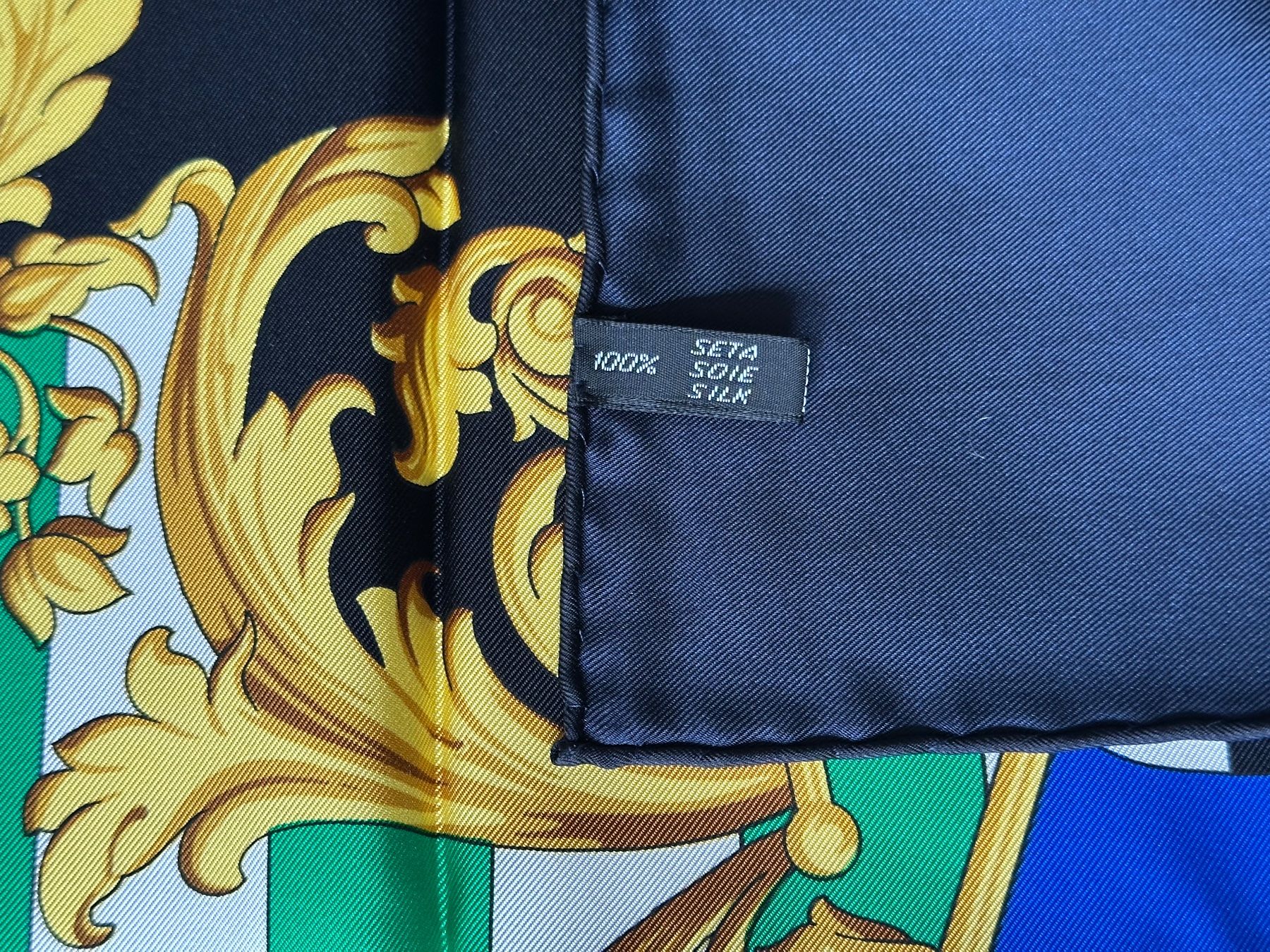 Foulard & Sciarpe: Vintage Seidenschal Corum – Nuovo (secondo la descrizione) da Bern venduto da der_karl 3