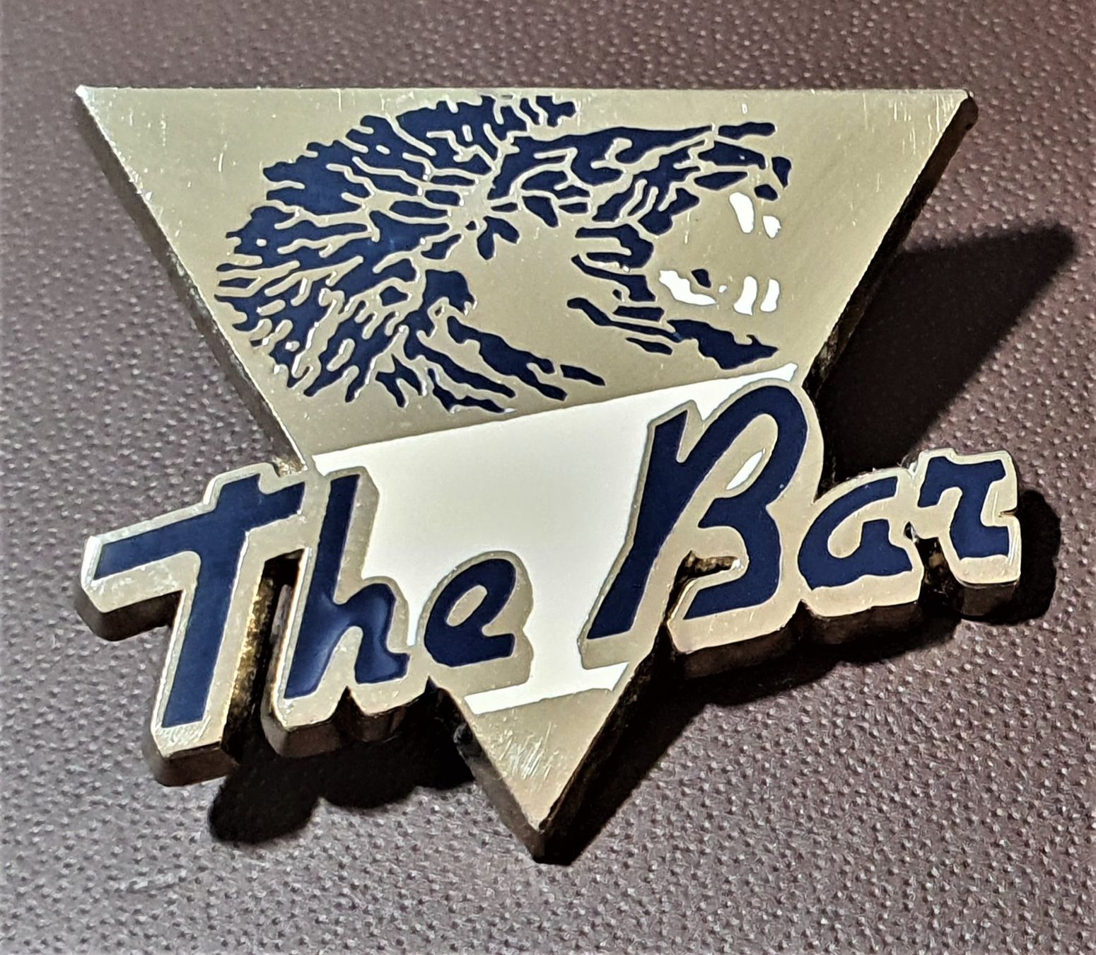 Broches & Aiguilles: Q021 - Pin Lowe The Bar – D'occasion à Reinach BL par Boston-Verkauf