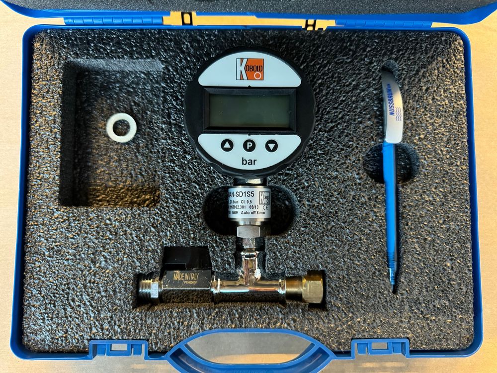 Manometer Garnitur (NEU) (Neu und originalverpackt) in Niedergösgen für ...