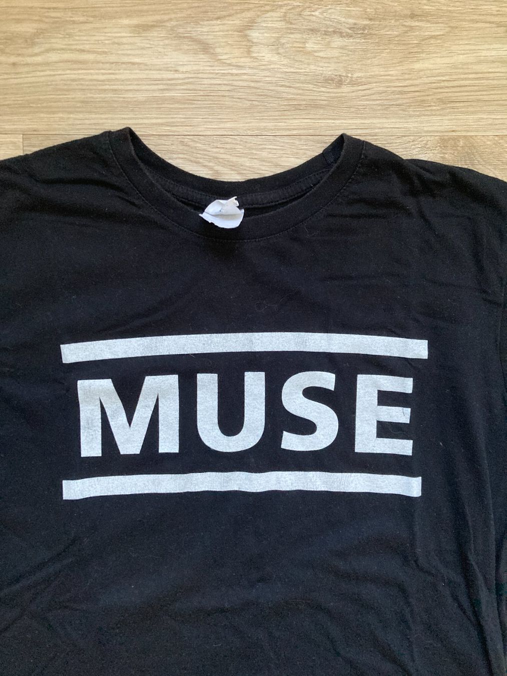 T-shirt: T-shirt Muse M noir – Usato da Delémont venduto da Nico2800 1