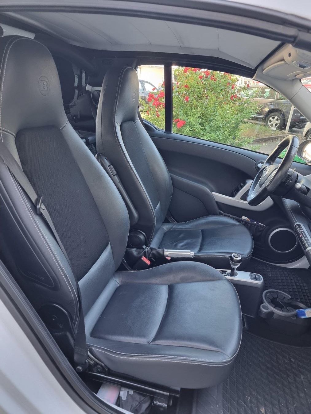 Smart Automobili: SMART ForTwo Cabriolet BRABUS blanche Softouch Xclusive 2014 – Usato da Coppet venduto da patgigi 6