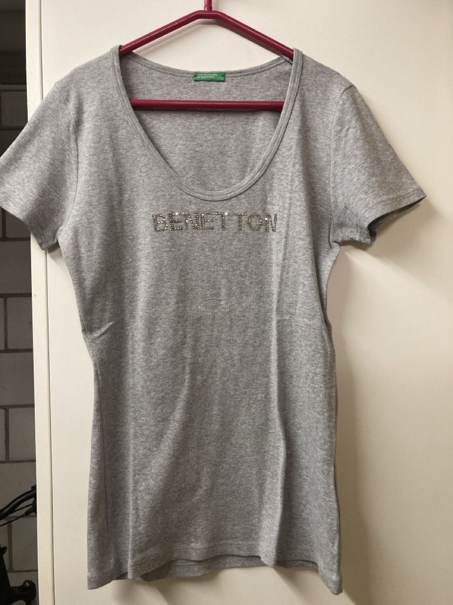 Benetton T-shirt: T-Shirt grau – Usato da Urtenen-Schönbühl venduto da alessibas