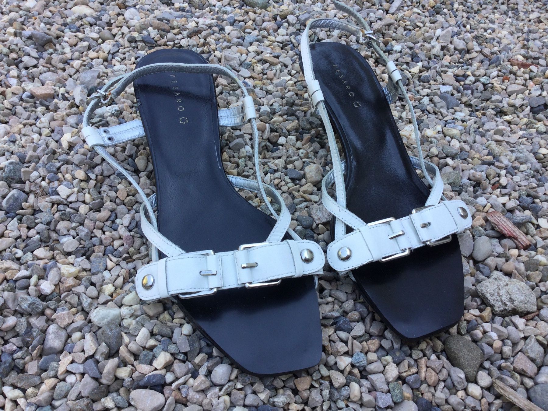 Scarpe da donna: Sandalettes blanches CUIR PESARO NEUF – Nuovo (secondo la descrizione) da Agiez venduto da chouchanelle 2