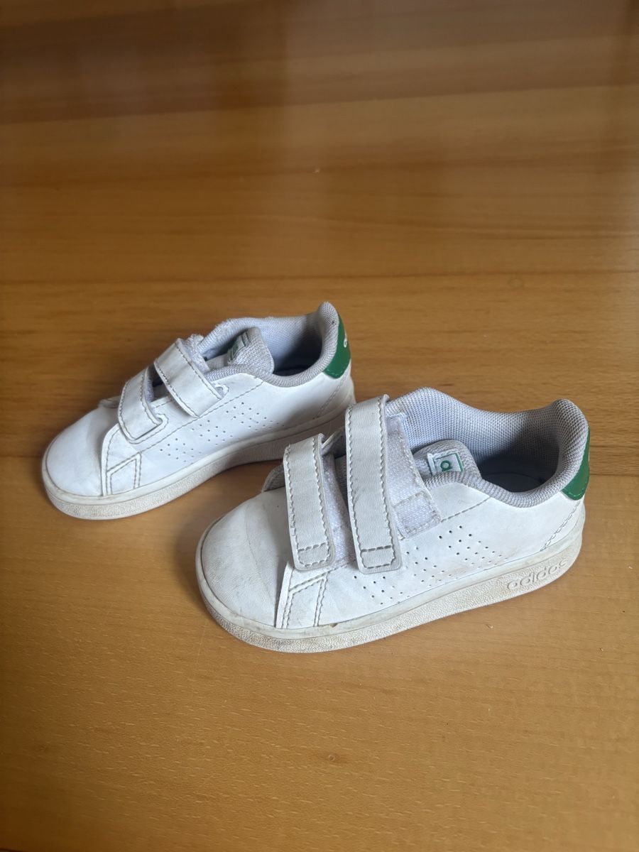 Scarpe per ragazzi: Adidas Schuhe grösse 23 – Usato da Hofstetten SO venduto da kar_2l9m 2