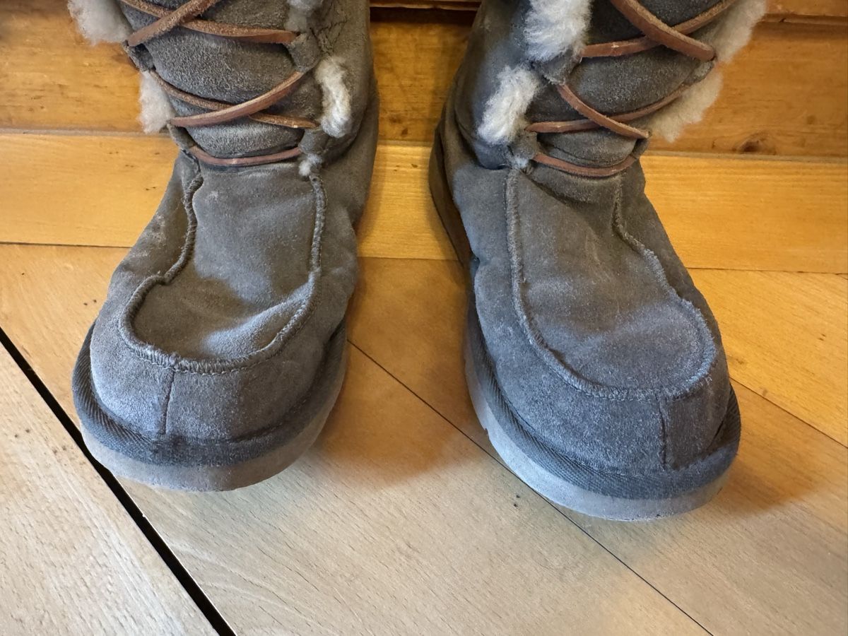 Ugg Chaussures femmes: UGG Stiefel Grösse 39 – D'occasion à Zürich par 411osmanbey 1