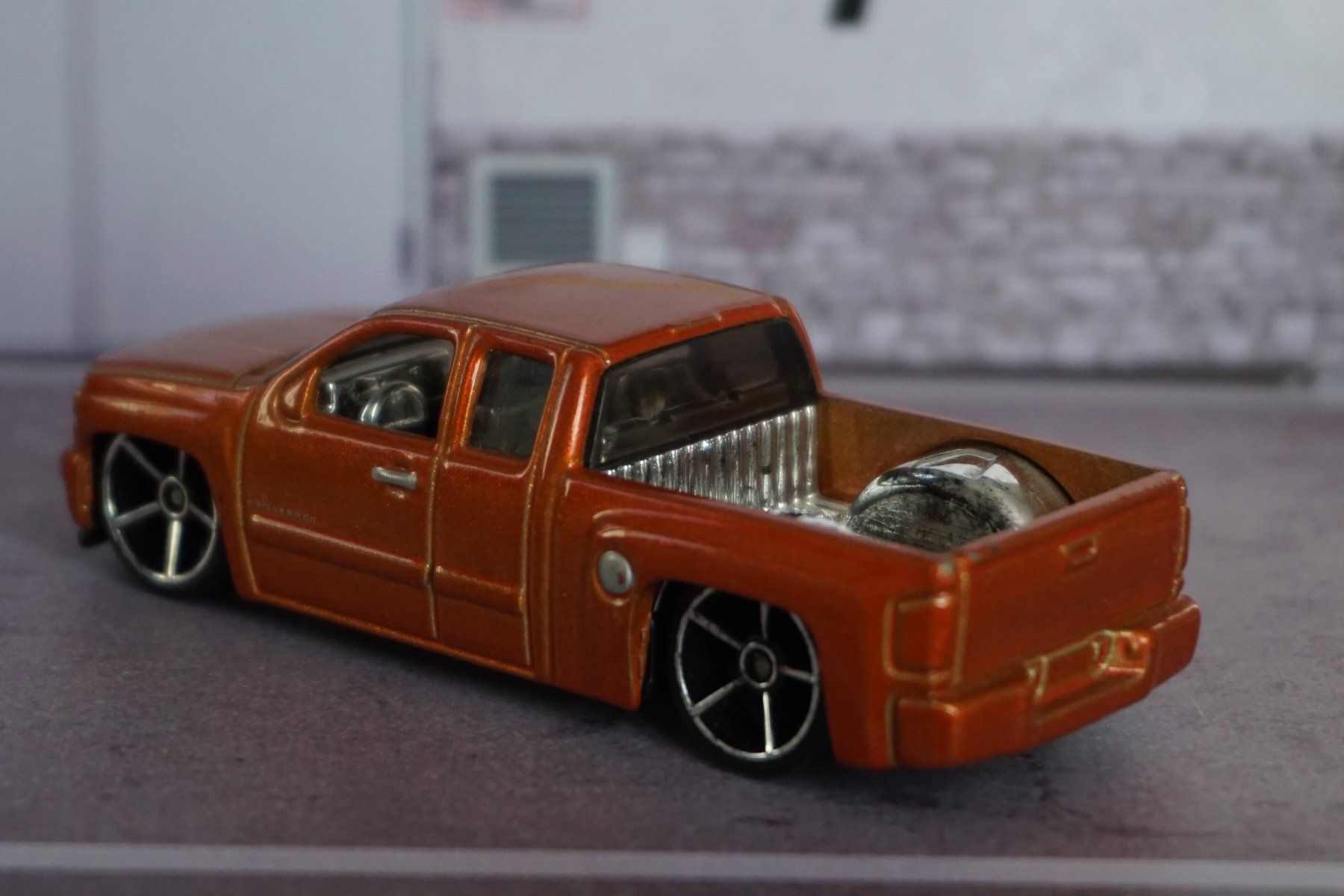 Hot Wheels Modellini d'auto: HotWheels Chevy Silverado Pick-up COOL !!!!!!!!!!!!!!!!!! – Usato da Reiden venduto da Doppeldecker69 1