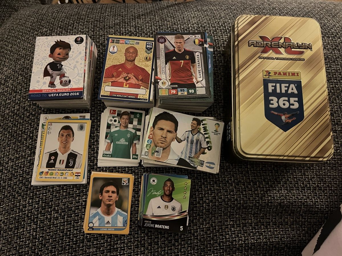 Panini Carte collezionabili: 386 Panini Karten – Usato da Zürich venduto da zuerich16