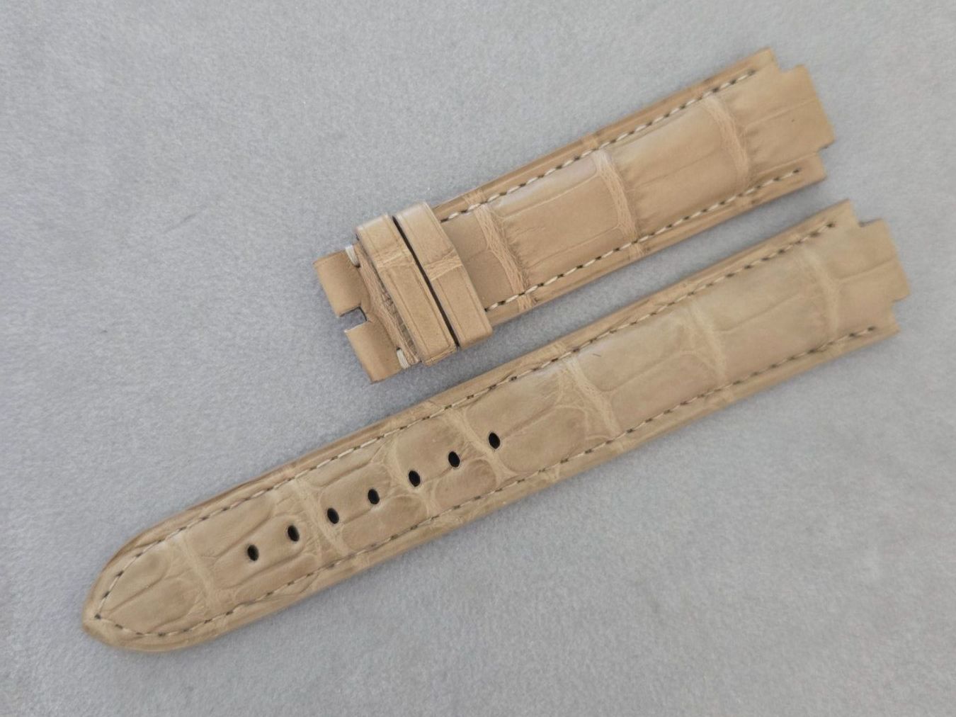 Louis Vuitton Bracciali & Braccialetti: Louis Vuitton Uhrenband  12/20mm – Nuovo (secondo la descrizione) da Chabrey venduto da Horology