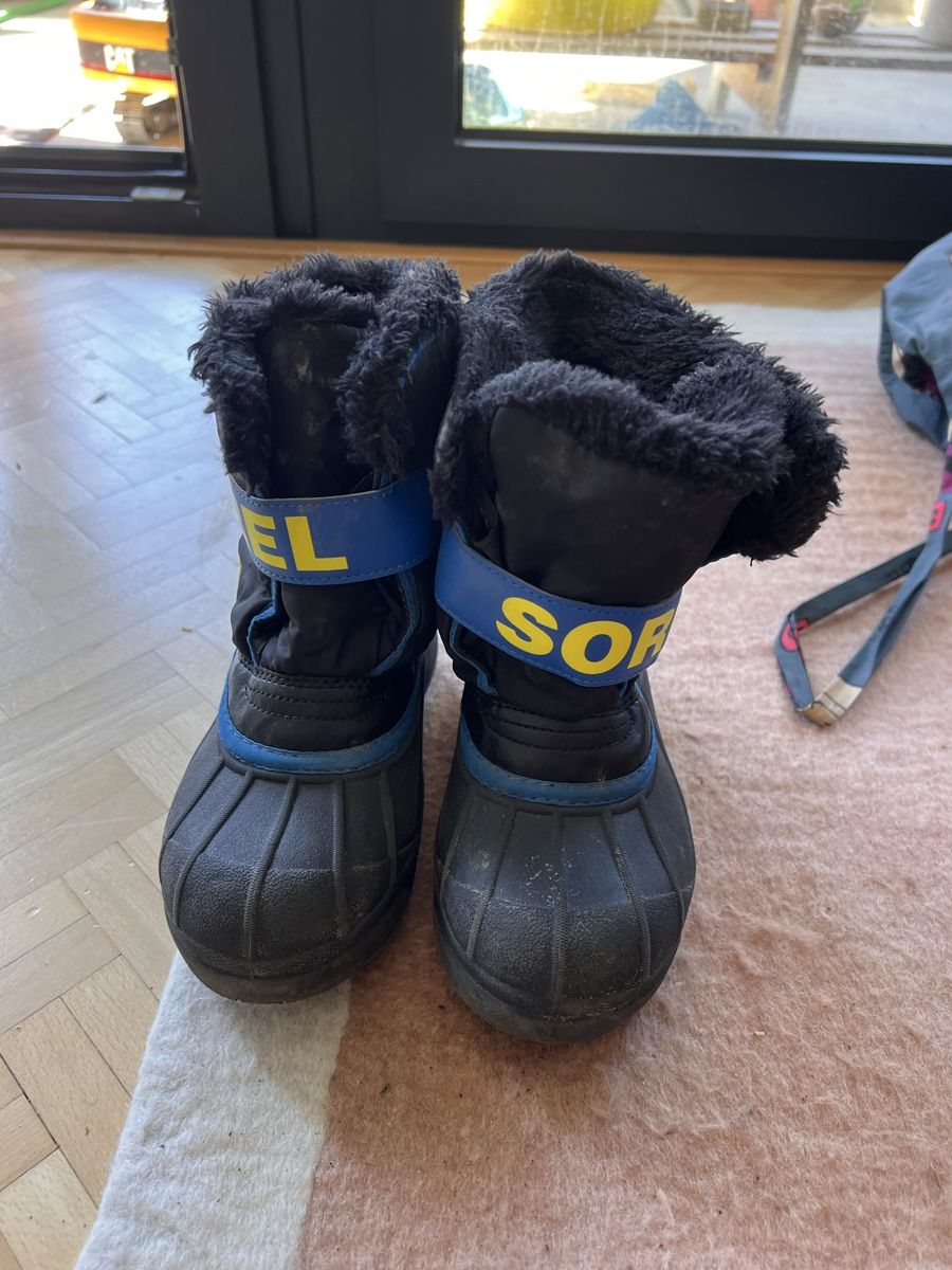 Sorel Scarpe per ragazzi: Bottes chaudes Sorel taille 30 – Usato da Fribourg venduto da marlenep85
