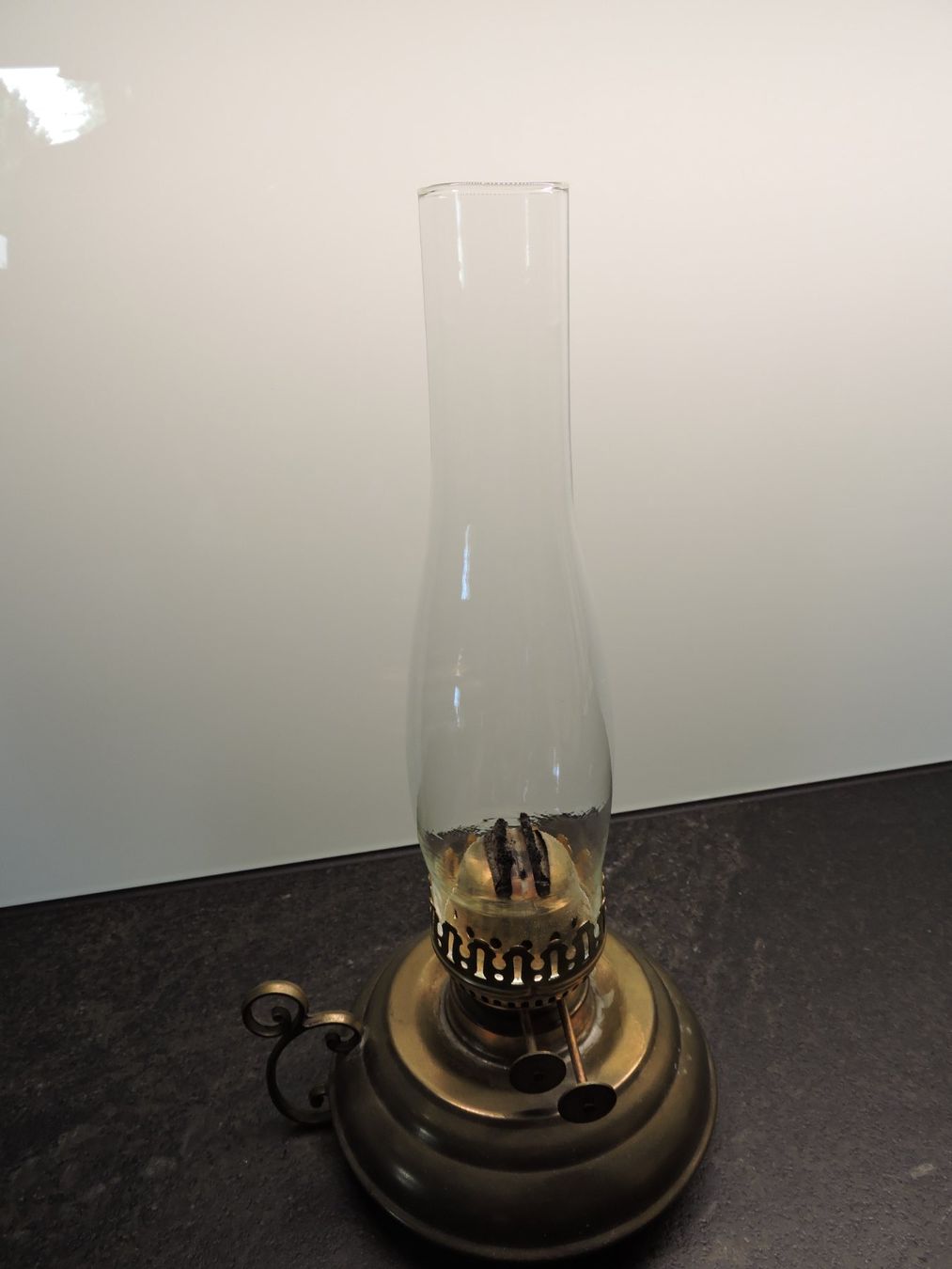 Lampade: Antike Petrollampe Made in England – Usato da Neuenkirch venduto da tomtom72111 1