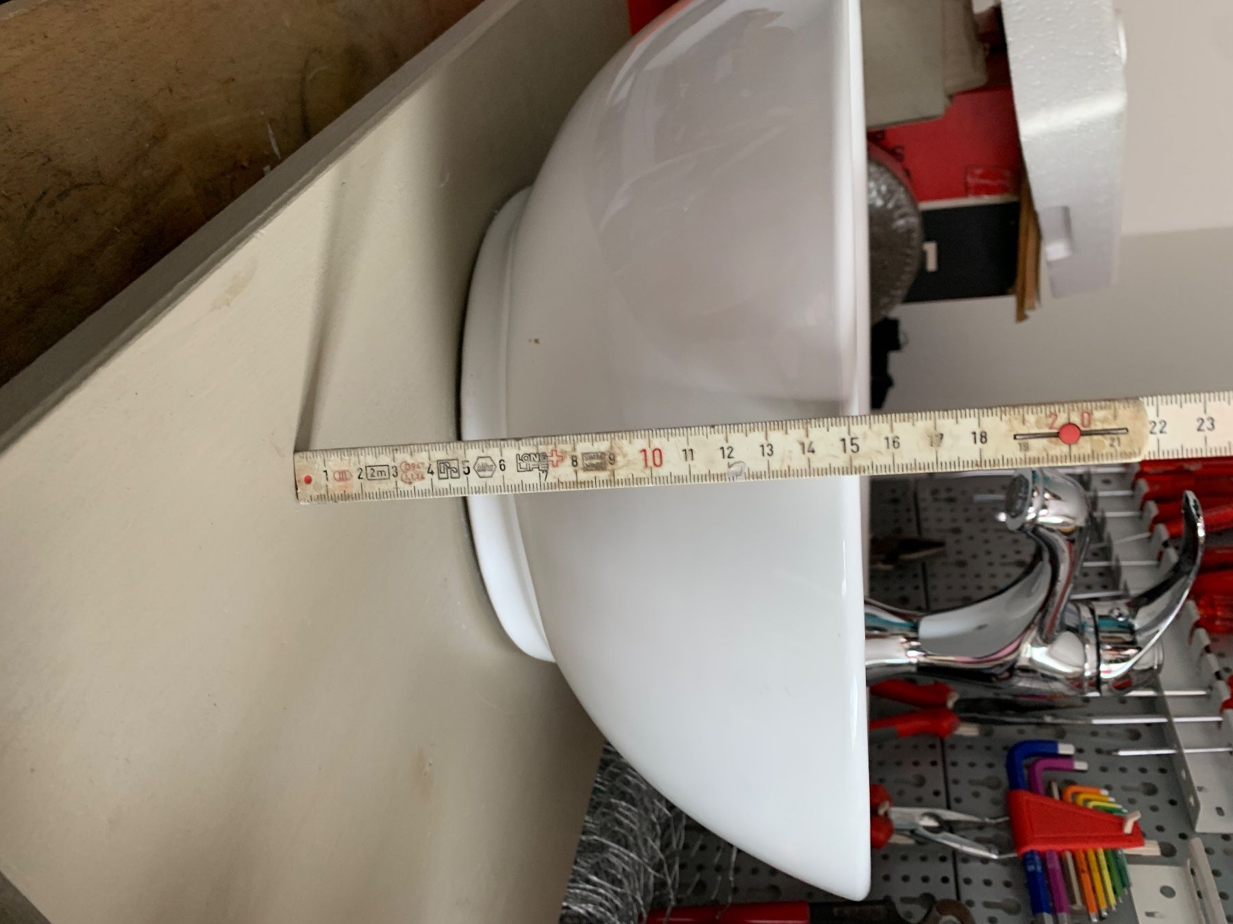 Lavabi & lavandini: Lavabo mit Armatur – Usato da Büetigen venduto da inf_9gyb 7