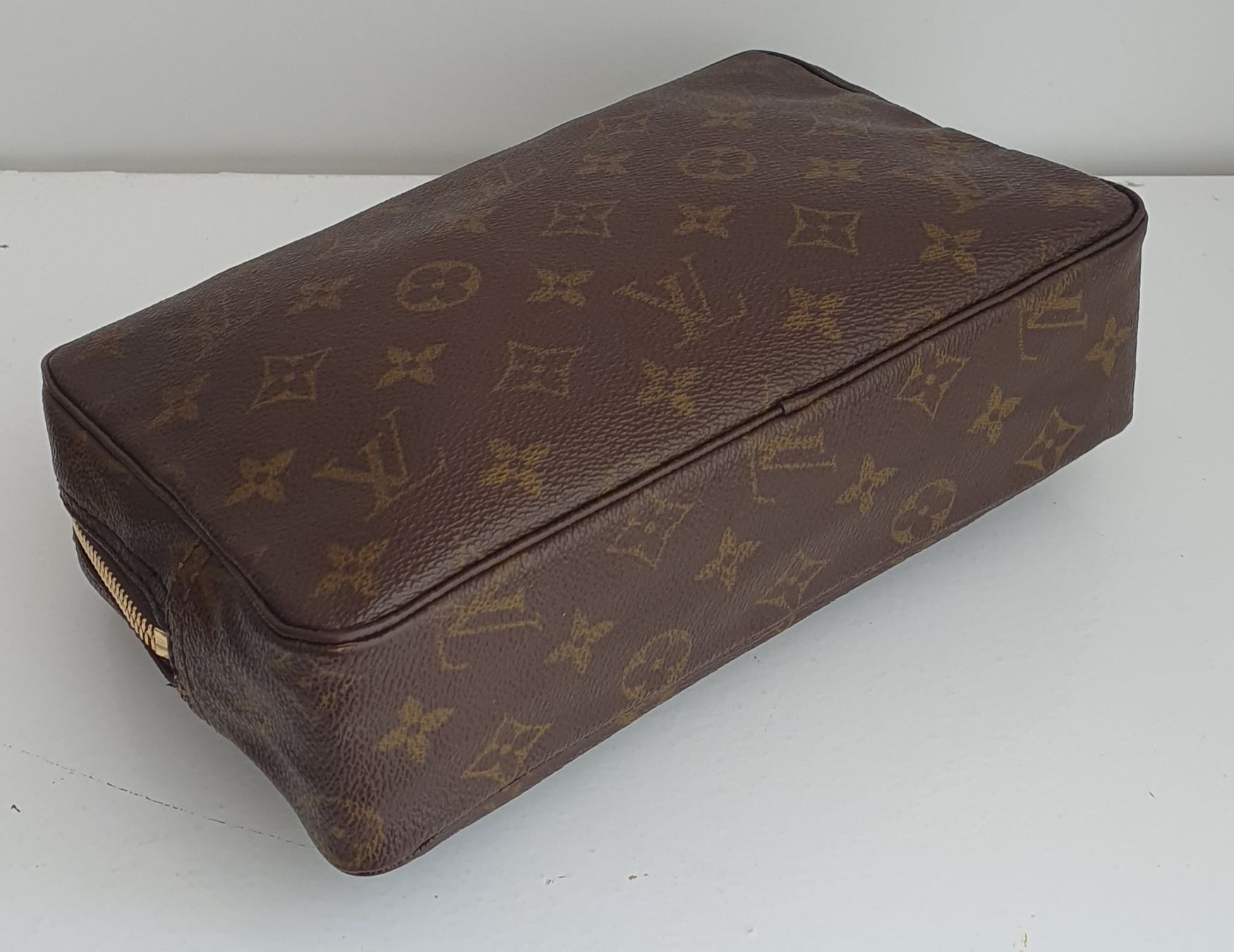 Louis Vuitton Trousses de maquillage: Louis Vuitton PM Necessaire Monogram Canvas – D'occasion à Niederteufen par Mira_72 4