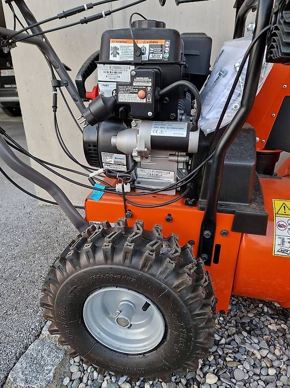 Tutte le macchine: Schneefräse Husqvarna ST224 – Usato da Au SG venduto da Chliini87 3