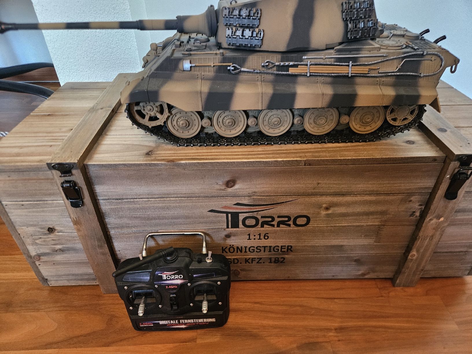 Torro RC Modellbau: Torro Königstiger Rc – Neu (gemäss Beschreibung) aus Seuzach von nsc_tbb6
