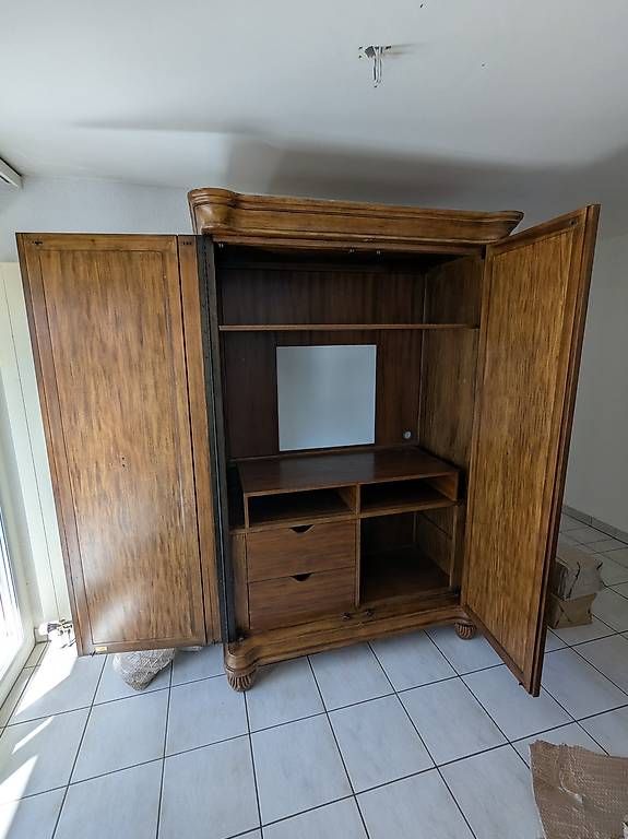TV Möbel: Armoire design bois massif – Gebraucht aus Fully von ale_jbv7 3