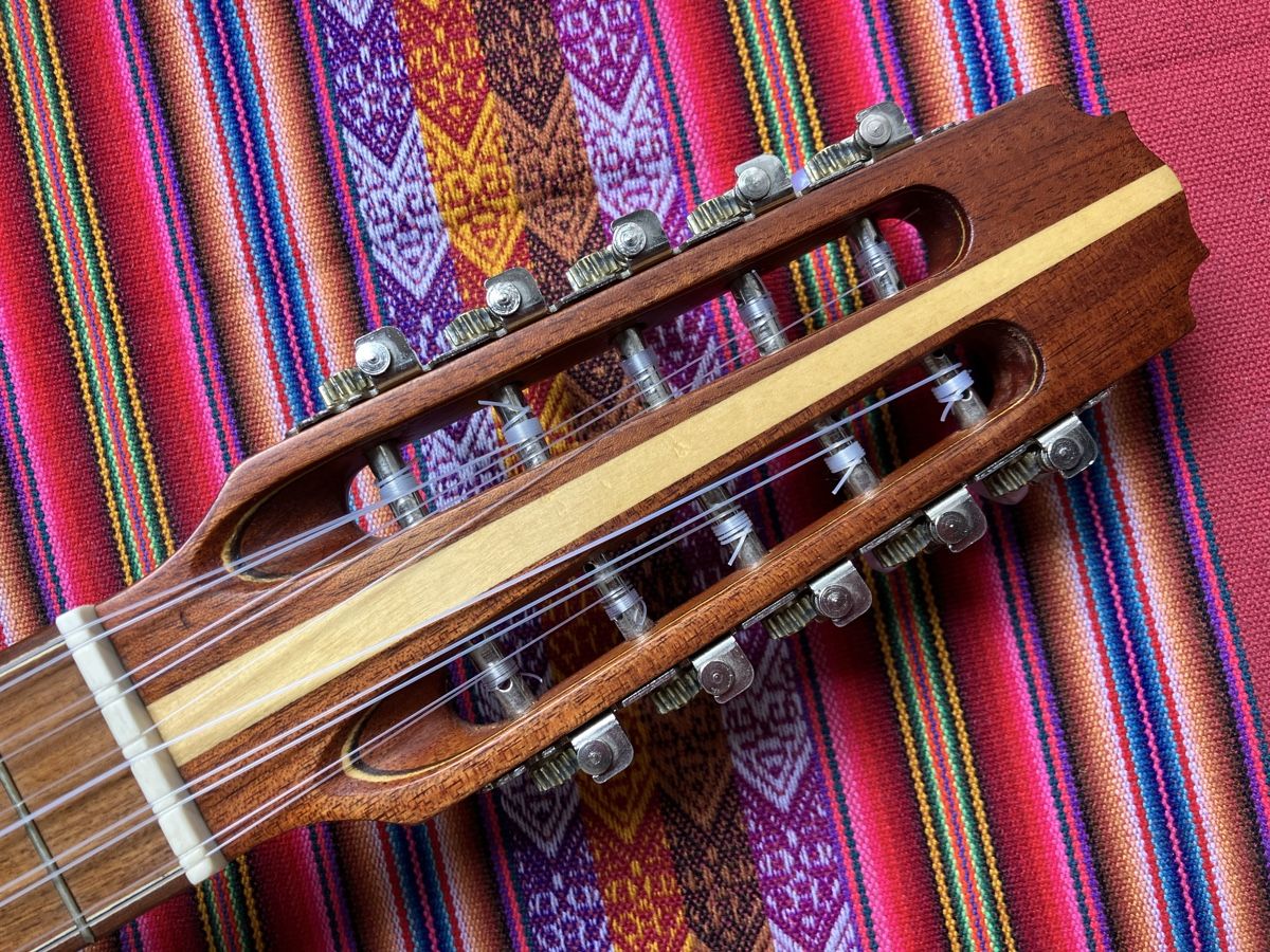 Strumenti musicali: Charango aus Peru, spielbereit - mit Tasche – Usato da Dornach venduto da SantiagoZG 2