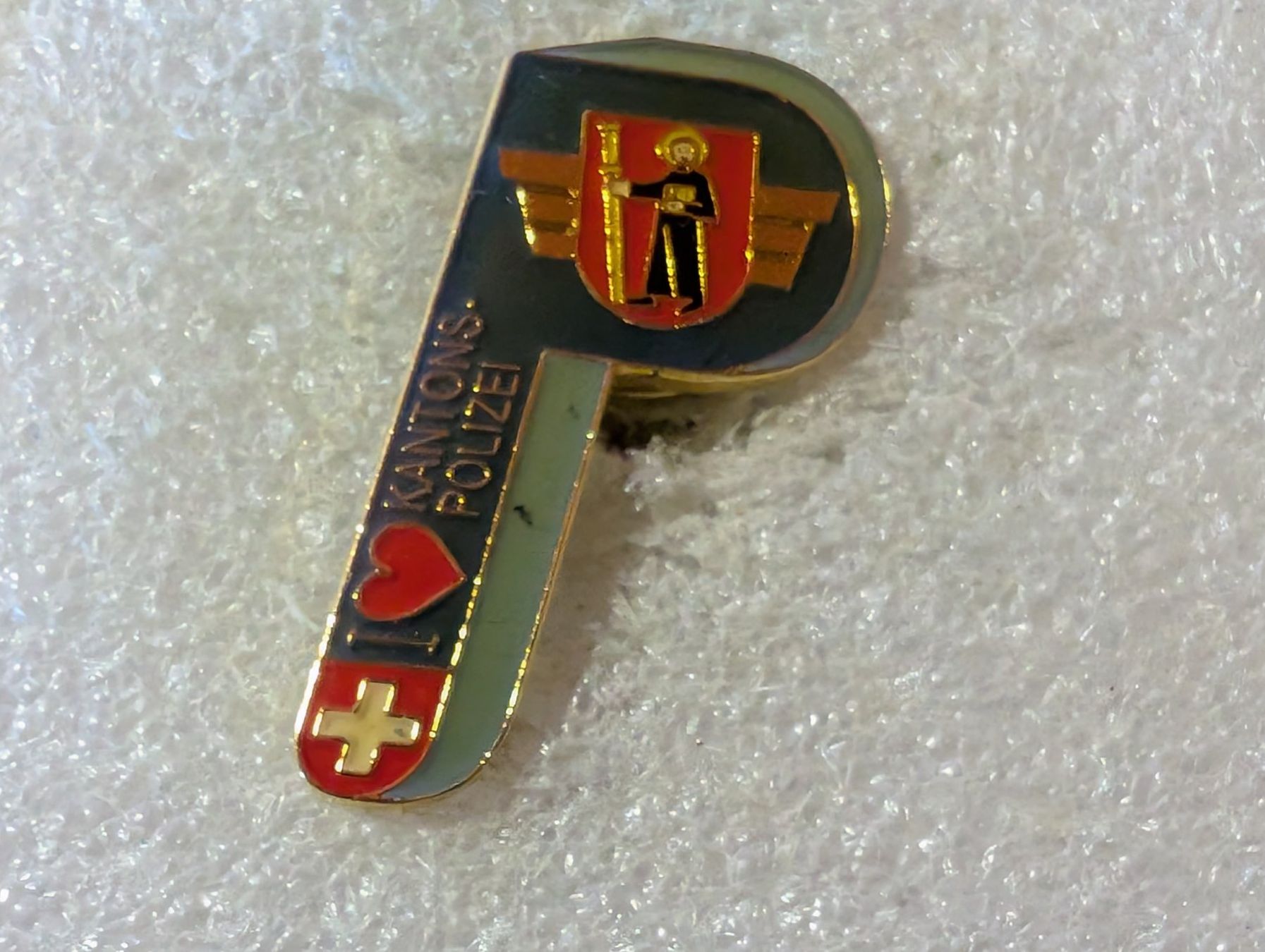 Plaketten & Abzeichen: Ansteckpin 34: I Love Kapo Glarus – Gebraucht aus Oppligen von Pin-Fall-Shop