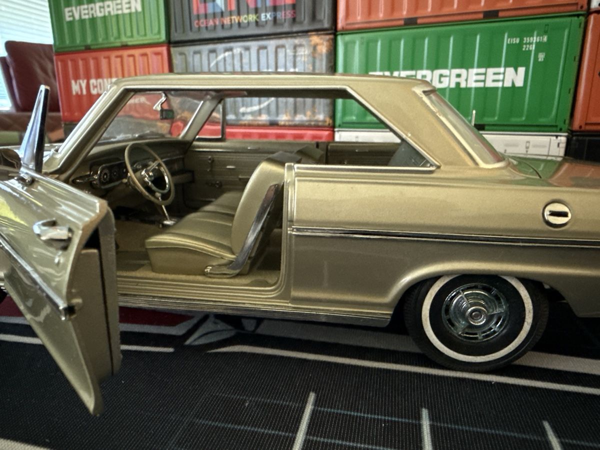 Chevrolet Modellini d'auto: Chevrolet Nova Baujahr 1962 – Usato da Basel venduto da Zomeg 1