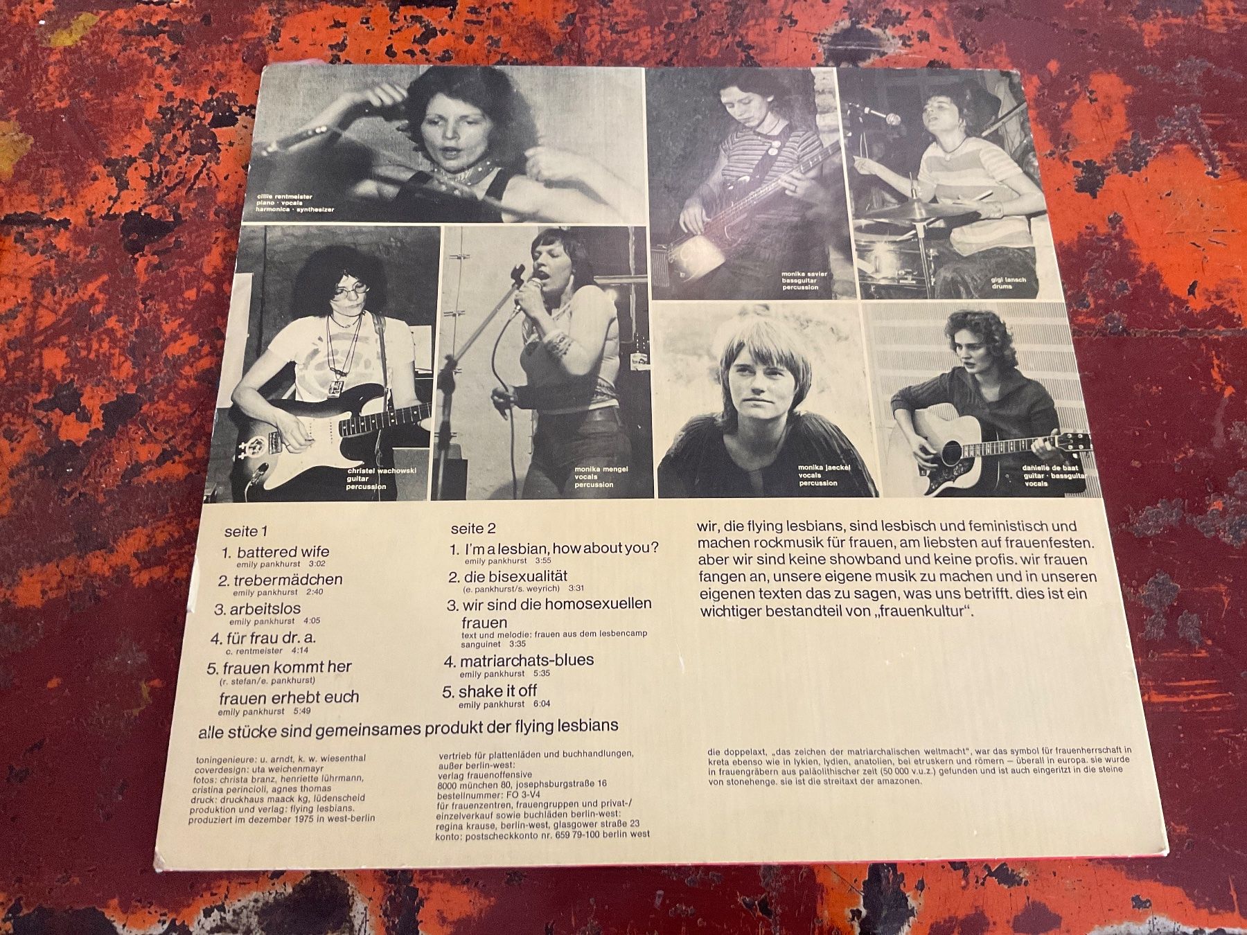 Vinyles: Flying Lesbians LP – D'occasion à Delémont par vinylfreak01 1