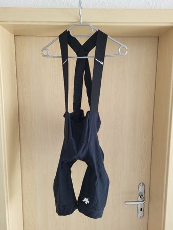 Assos Mille GT Trägerhose schwarz neuwertig