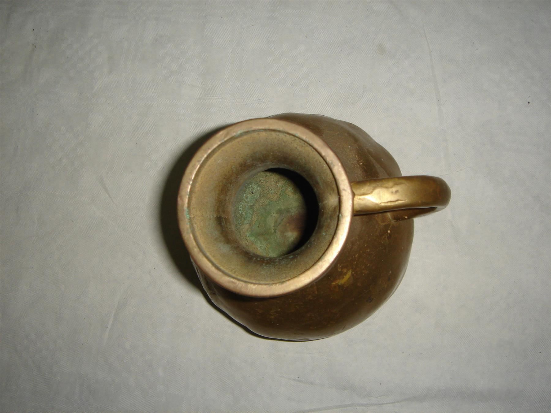 Caraffe: Bronzekanne – Usato da Lommiswil venduto da Upa 2
