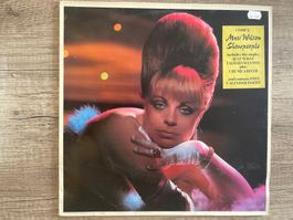 A670/Mari Wilson Showpeople