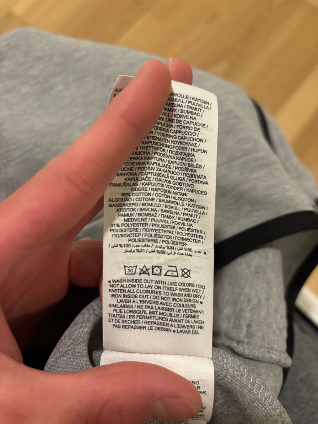 Nike Maglioni & Felpe: Nike Tech Fleece Oberteil – Nuovo (secondo la descrizione) da Zürich venduto da jan_by2d 3