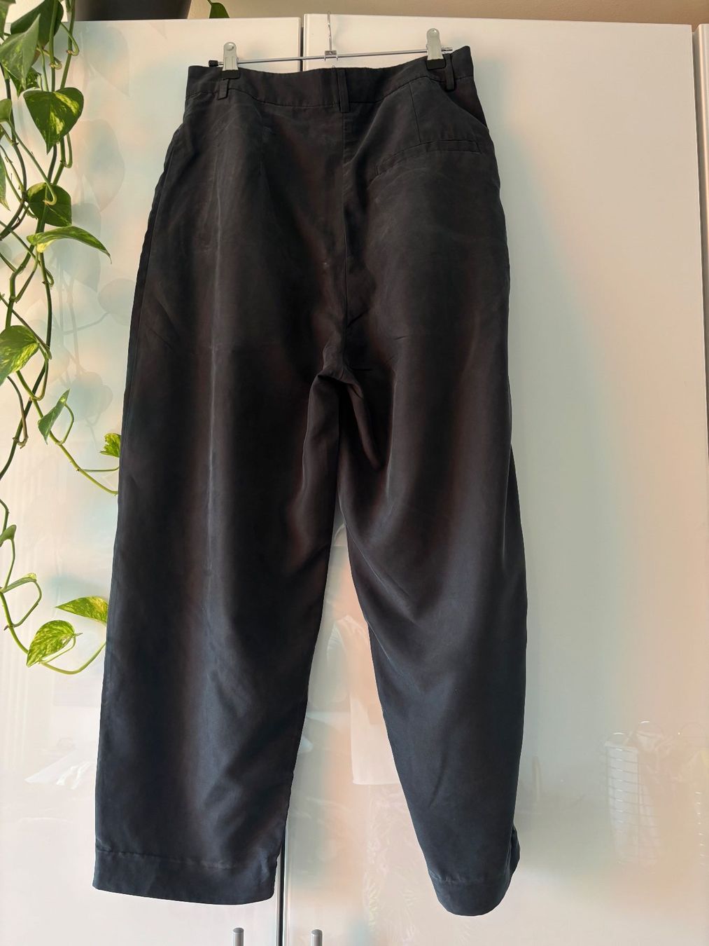 Weekday Pantaloni: WEEKDAY "MILLY PLEAT TROUSERS" Hose Gr. 40 – Usato da Zürich venduto da missmodernage 4