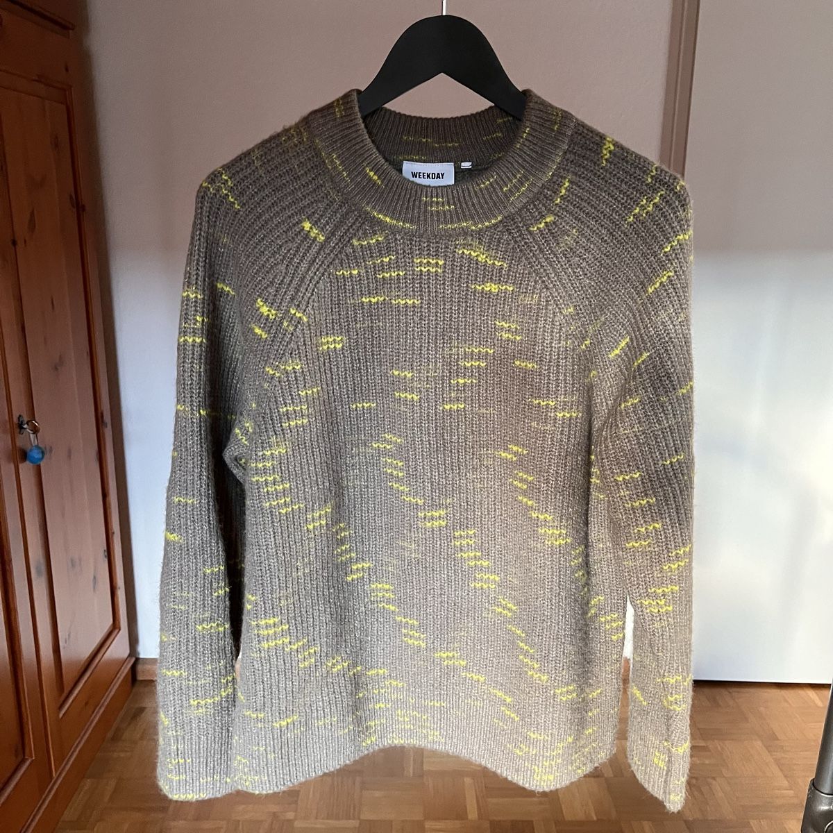 Weekday Pullover & Sweatshirts: Weekday Knitwear – Gebraucht aus Diepflingen von ldvintagestreetwear 1