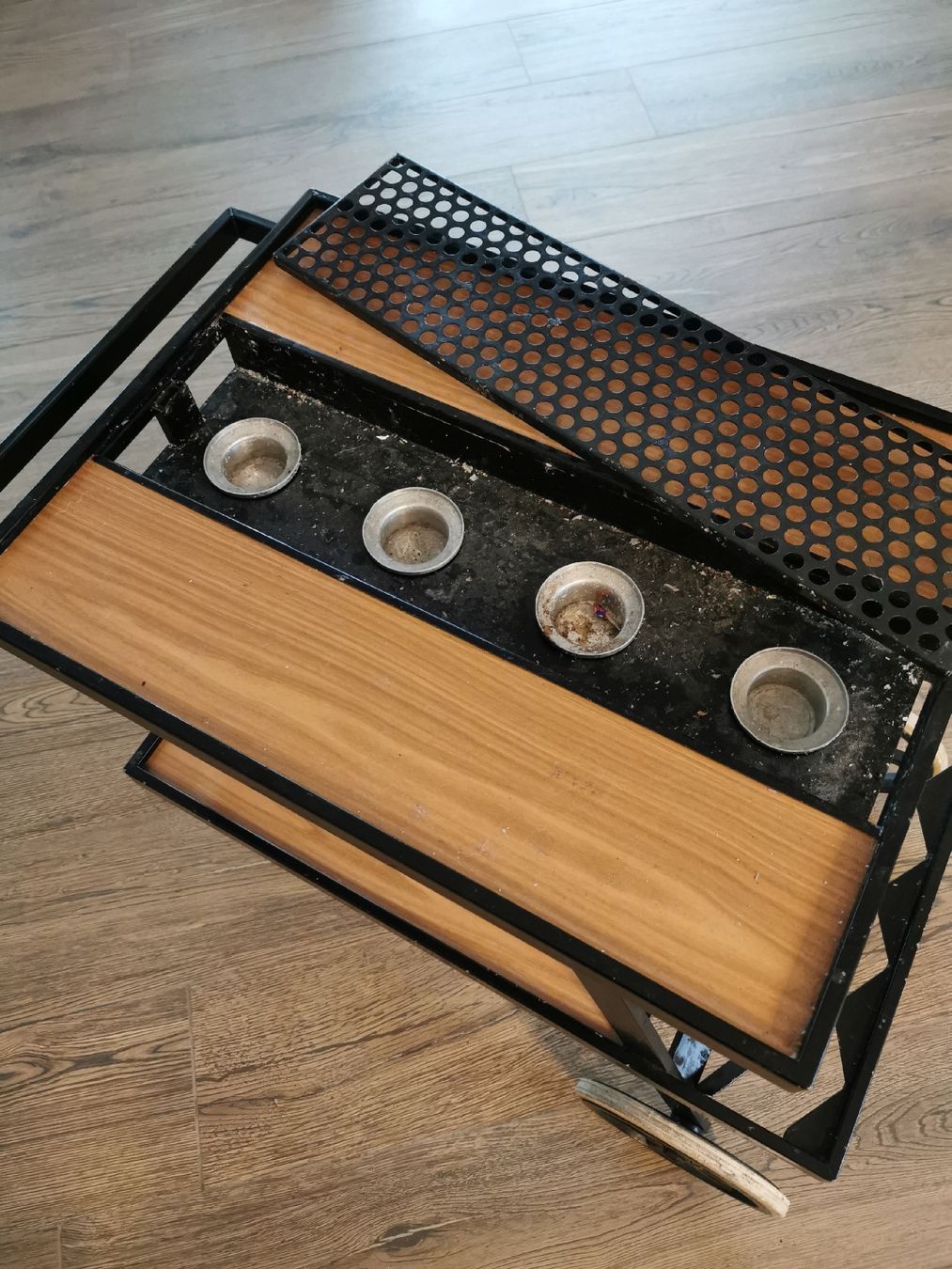 Servierwagen: Servierwagen Barwagen Industrial Design Antik – Gebraucht aus Gossau ZH von  4