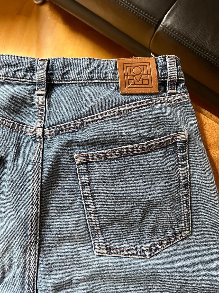 Totême Jeans: Toteme Jeans – Gebraucht aus Thun von mir_8tjd 8