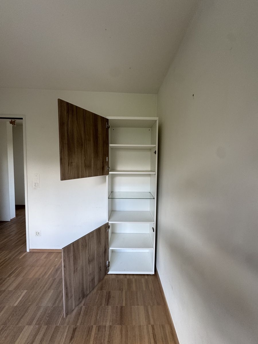 Armoires: Hoher Ikea Schrank – D'occasion à Dübendorf par Charly.lf 1