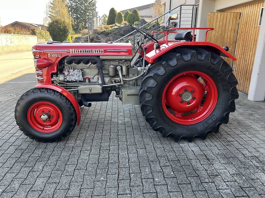 Tracteurs: Hürlimann D100L – D'occasion à Niederuzwil par Robinsohn