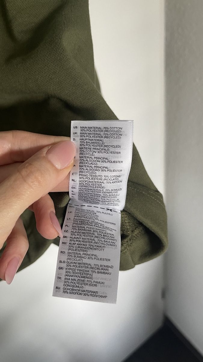 Adidas Maglioni & Felpe: Adidas Pullover Hoodie Olivgrün Gr. 38 – Nuovo (secondo la descrizione) da Lausen venduto da sim_hgp6 3