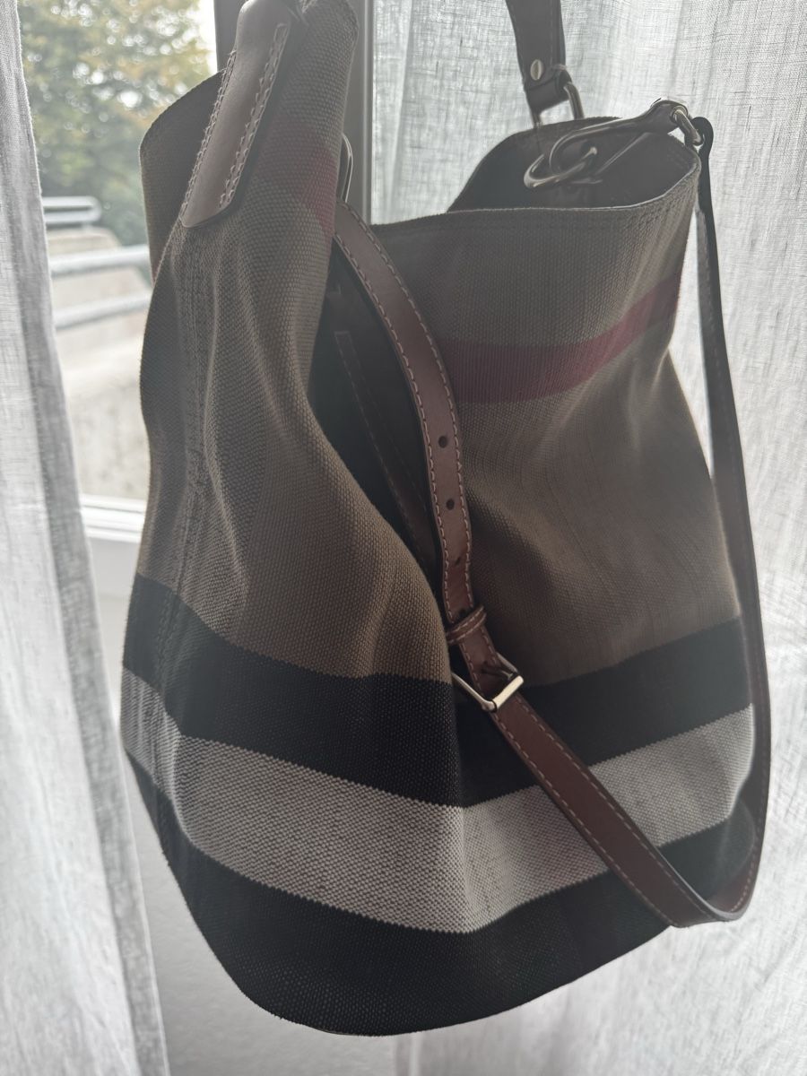 Borse da donna: Burberry Ashby Hobo Bag – Usato da Weiningen ZH venduto da petzu