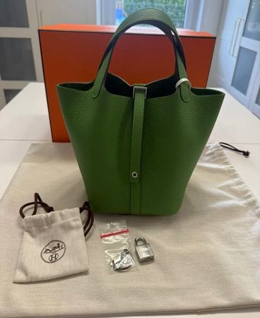Hermès Picotin 18 Tasche, grün