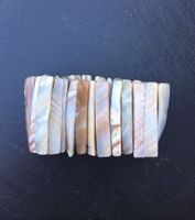 Bracelet élastiqué en nacre irisée