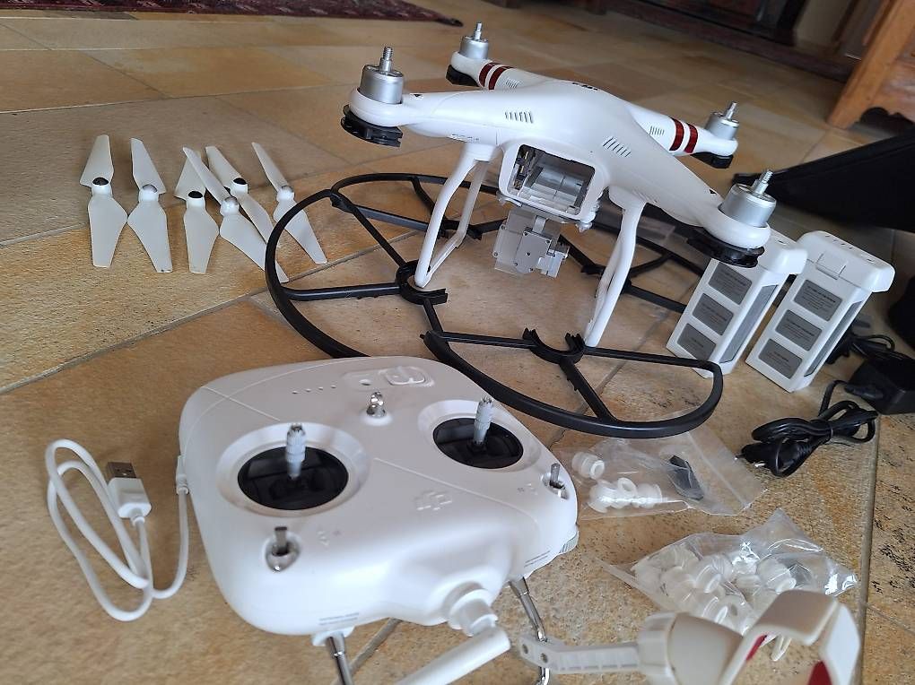 RC Modellbau: Drone DJI Phantom 3 – Gebraucht aus Bevaix von tor_5z8m 3