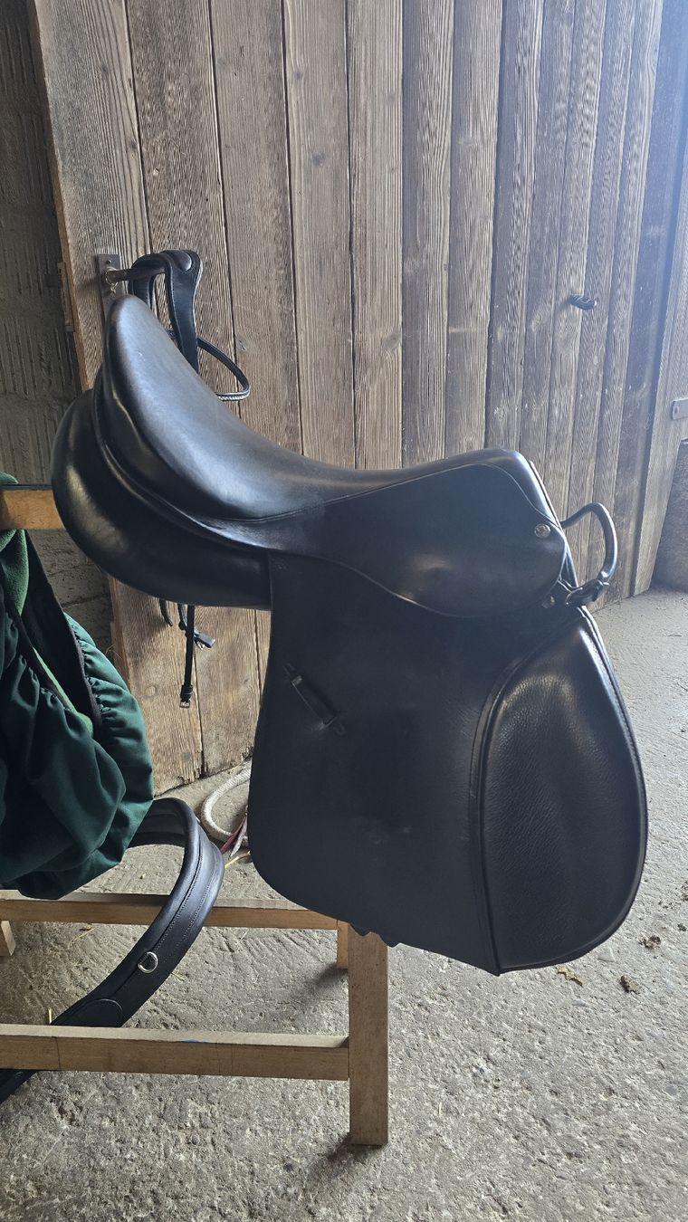 Selle & Accessori: Röösli VS sattel – Usato da Boningen venduto da 01nati