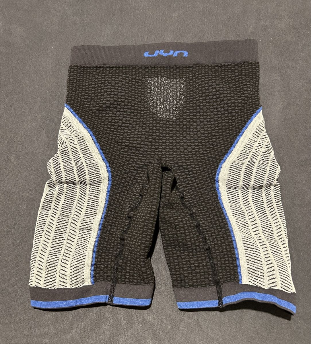 Lotti di vestiti: UYN Laufset Running Grösse S – Usato da Allschwil venduto da Rae118 4