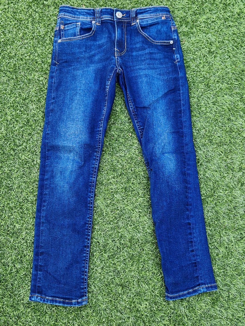 Hosen: Mädchen Jeans dunkelblau Grösse 152 – Gebraucht aus Galgenen von Sisipus