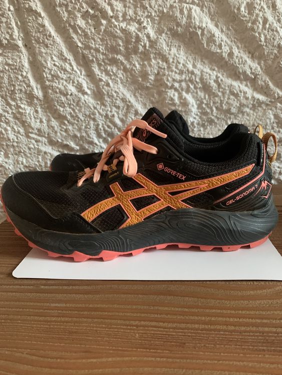 Baskets asics gore-tex, NEUVES, taille 40 2