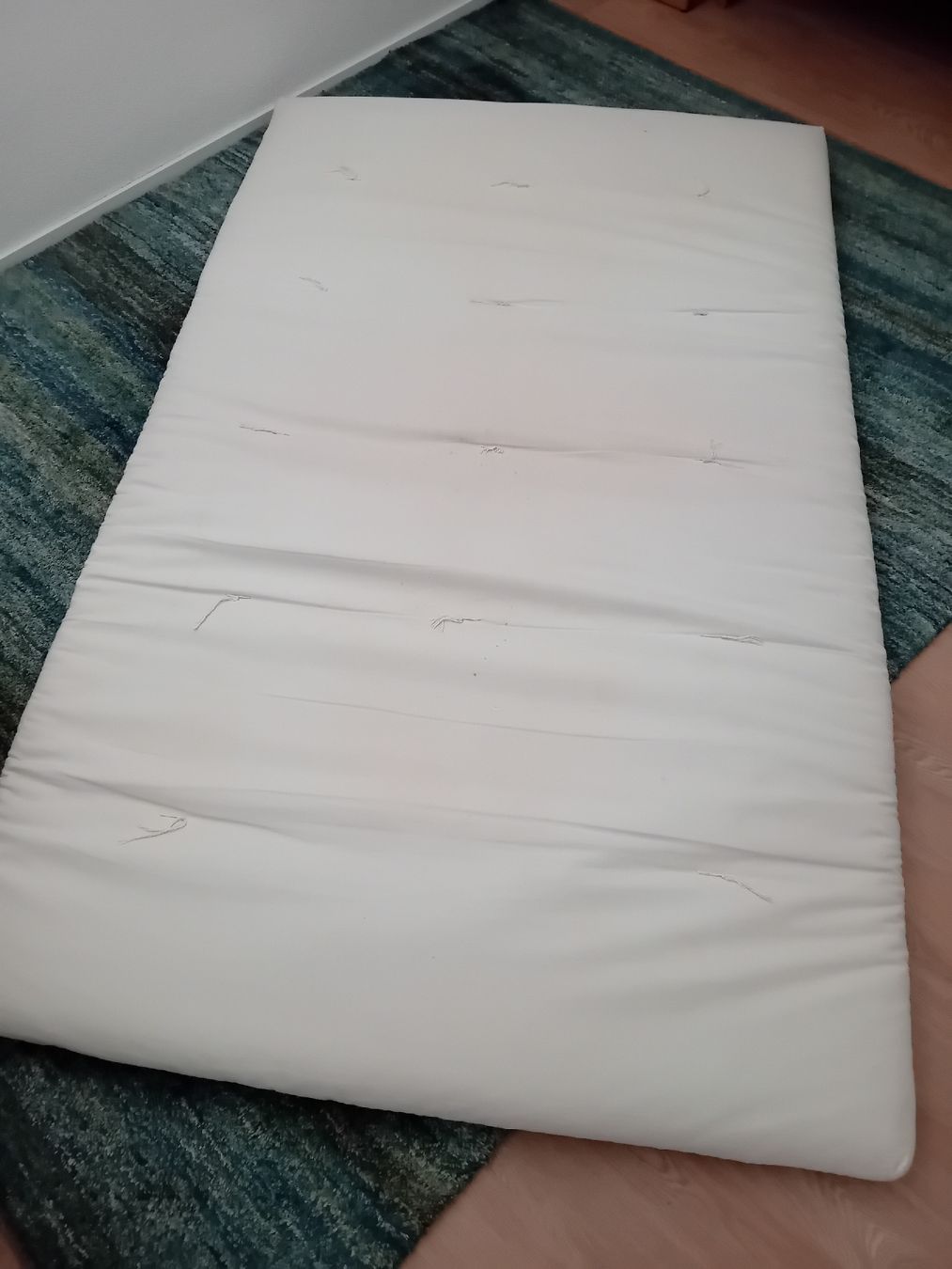 Matelas: Sato Futon mit Flecken 120 cm breit  – D'occasion à Zürich par Gillheri 9