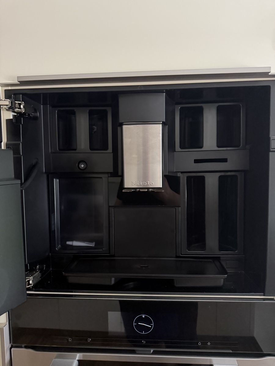 Miele Macchine per caffè & Macchine per espresso: Miele Kaffe machine CVA7845 EDST/CLST – Difettoso da Niederglatt ZH venduto da Zeka 2