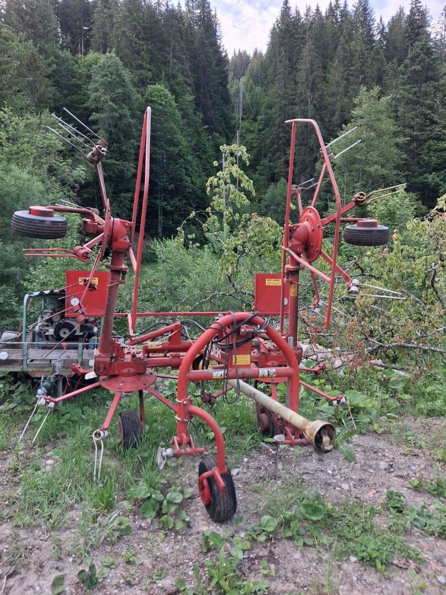 Toutes les machines: Kreiselheuer  – D'occasion à Schangnau par Roseggli82