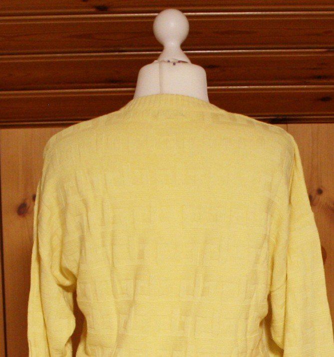 Maglioni & Felpe: Pullover LINEA UOMO GLOBUS gelb Gr. 48 – Difettoso da Flüelen venduto da Diversicum-Vintage 5