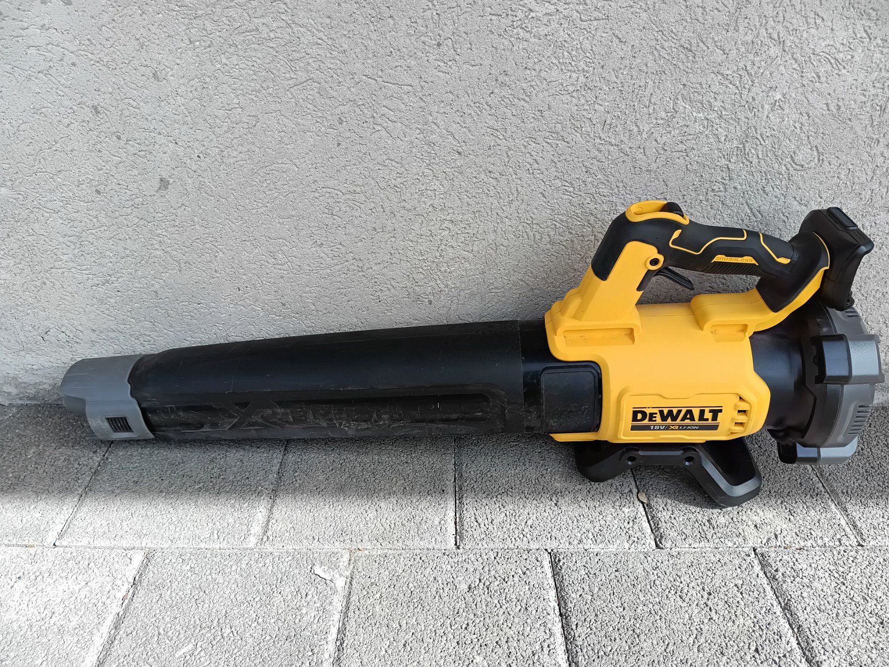 Alle Werkzeuge: Dewalt DCMBL562 – Gebraucht aus Safenwil von Beyeler_HB