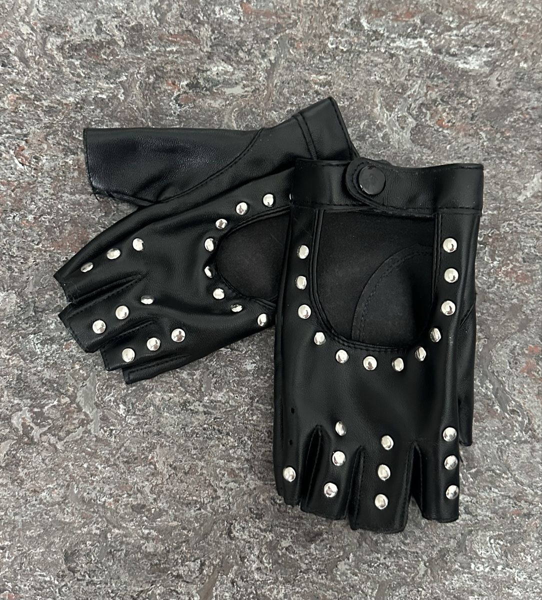 Guanti & manicotti: Handschuhe Shein – Usato da uerikon venduto da SITRRY4